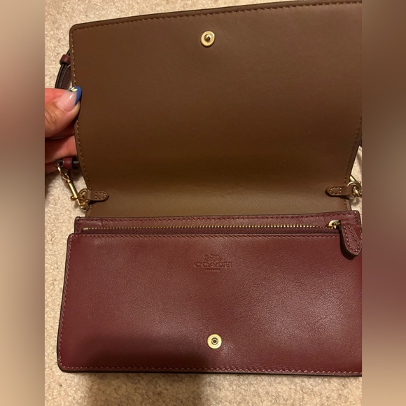 Authentic Coach Crossbody - Picture 2 of 6